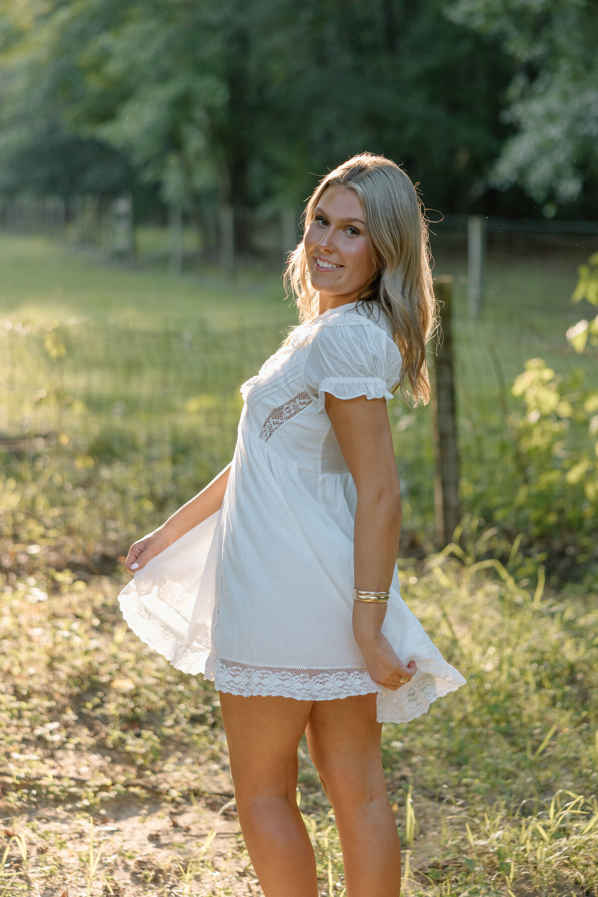Senior photos at family farm