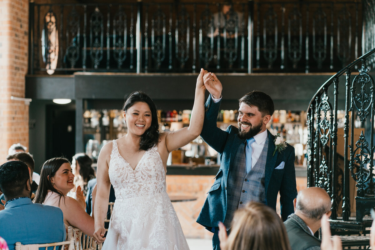 grace-dove-photography-meadow-barn-wedding (16)
