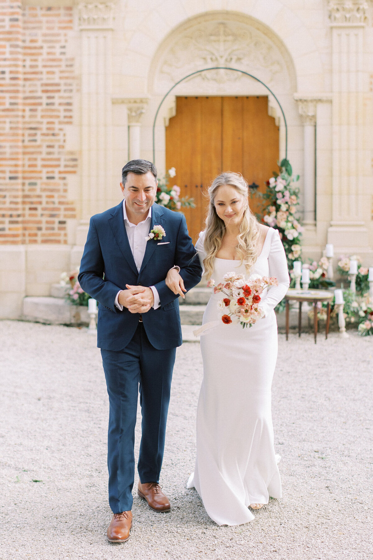 Maïlys Fortune Photography Husband Wife Wedding Weddings Photography France Switzerland Italy Timeless Dreamy Imagery Bilingual French English Destination Weddings Destination Wedding Provence French Riviera Paris Lake Como Tuscany87