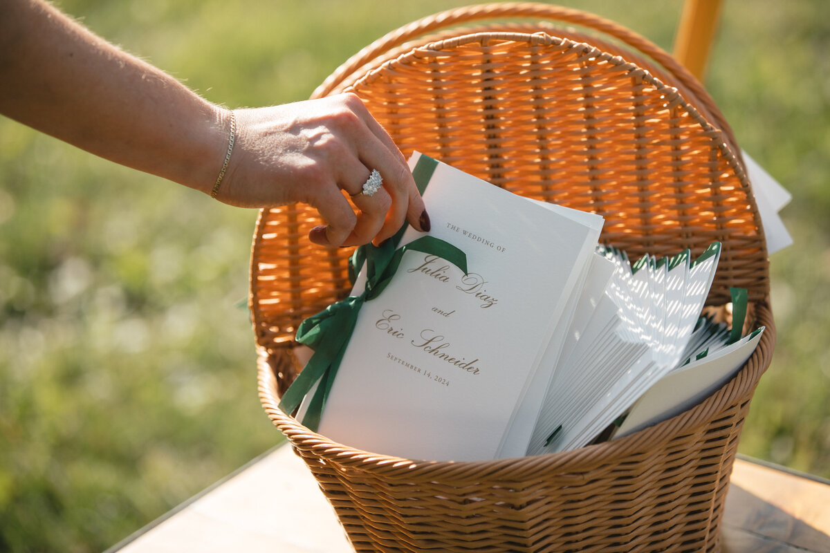 wedding-ceremony-program-ribbon-outdoor