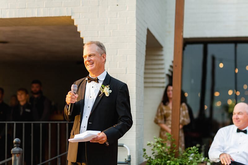 Classic Wedding at City Church of Evansville with Reception at ECC234