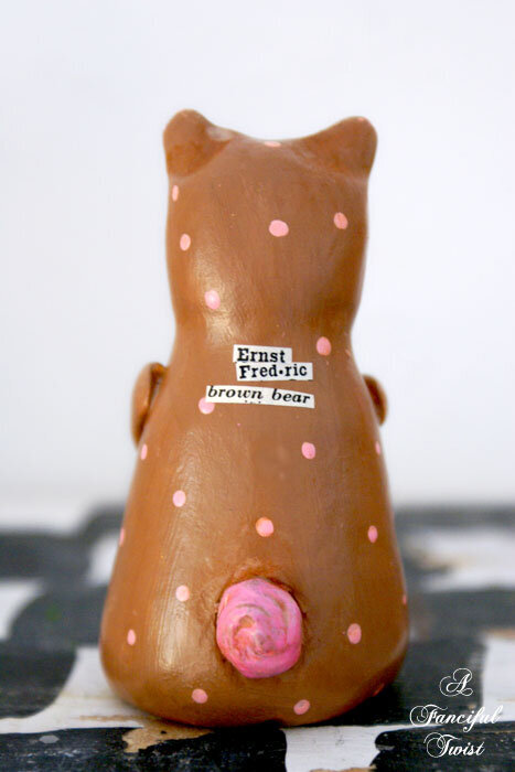 ernst-frederic-brown-bear-back