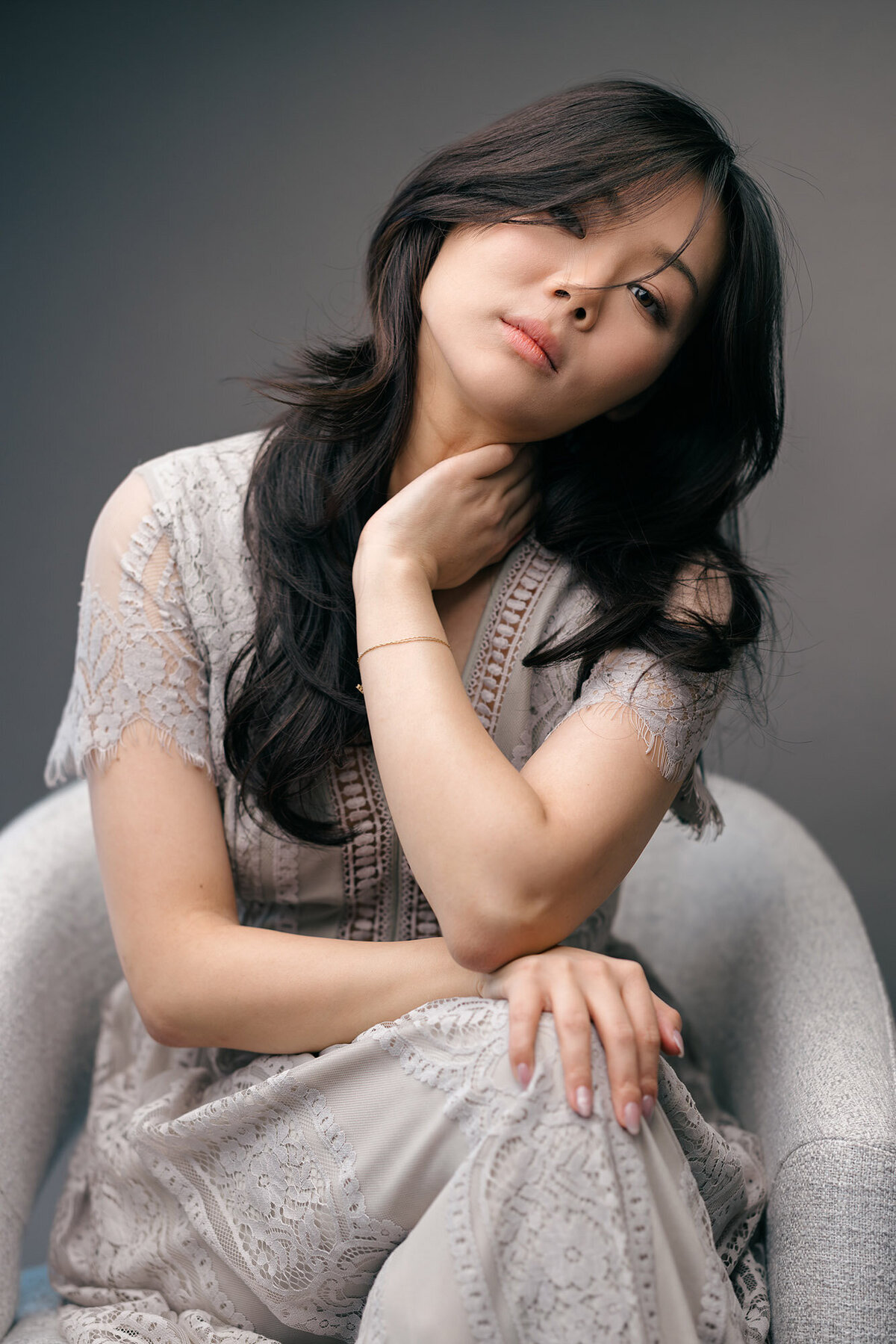 michelle-editorial-portrait-woman-grey-dress