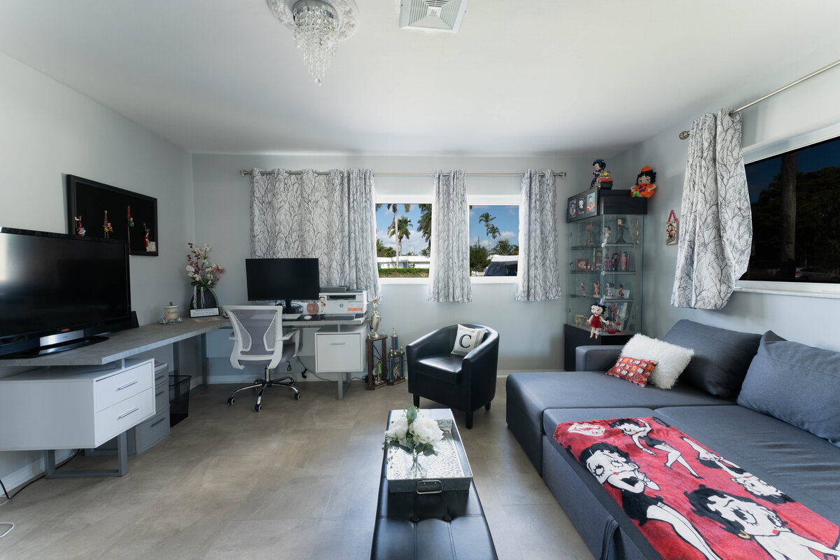 Bedroom 1 (1)