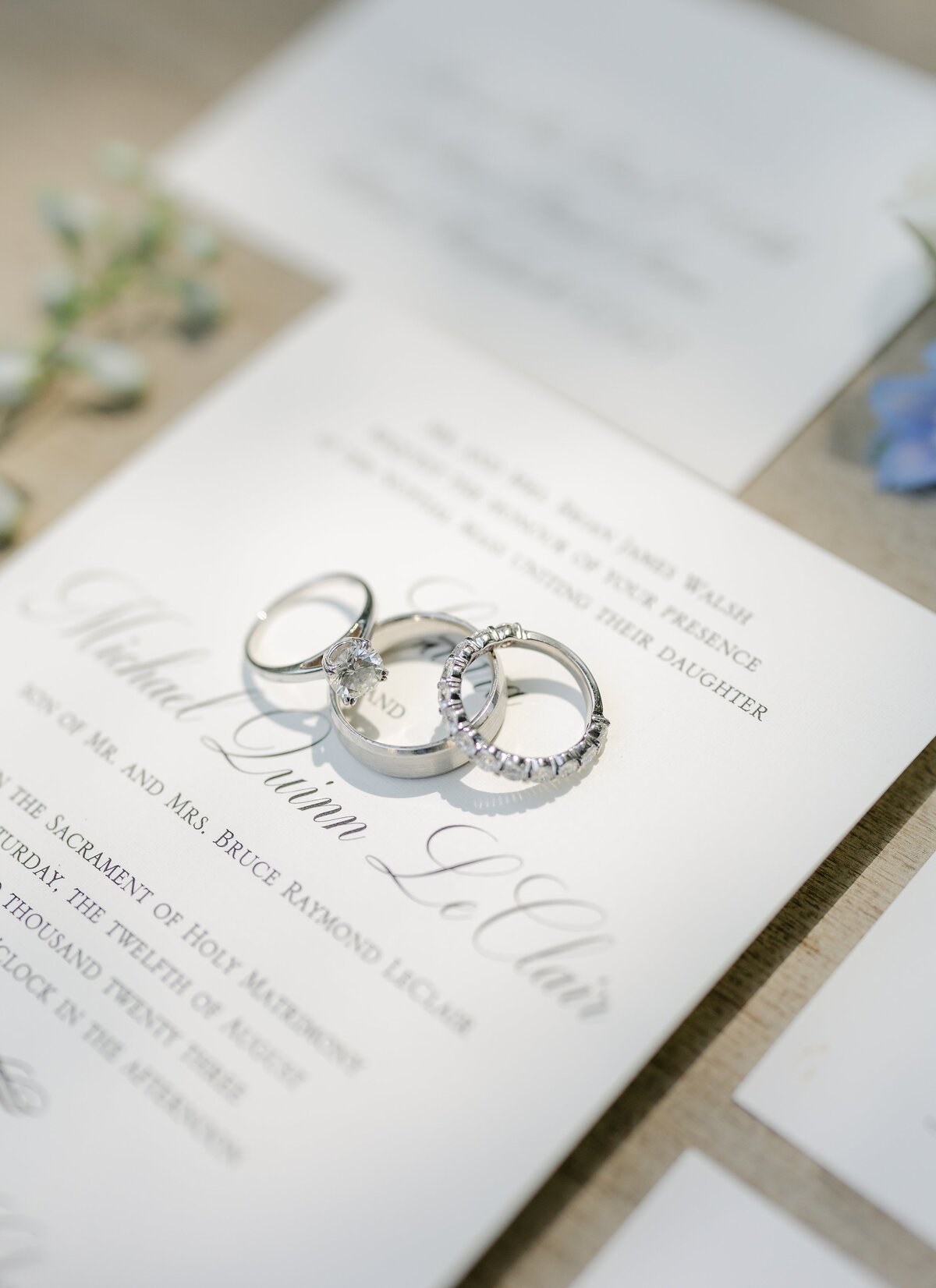 wedding rings on stationary