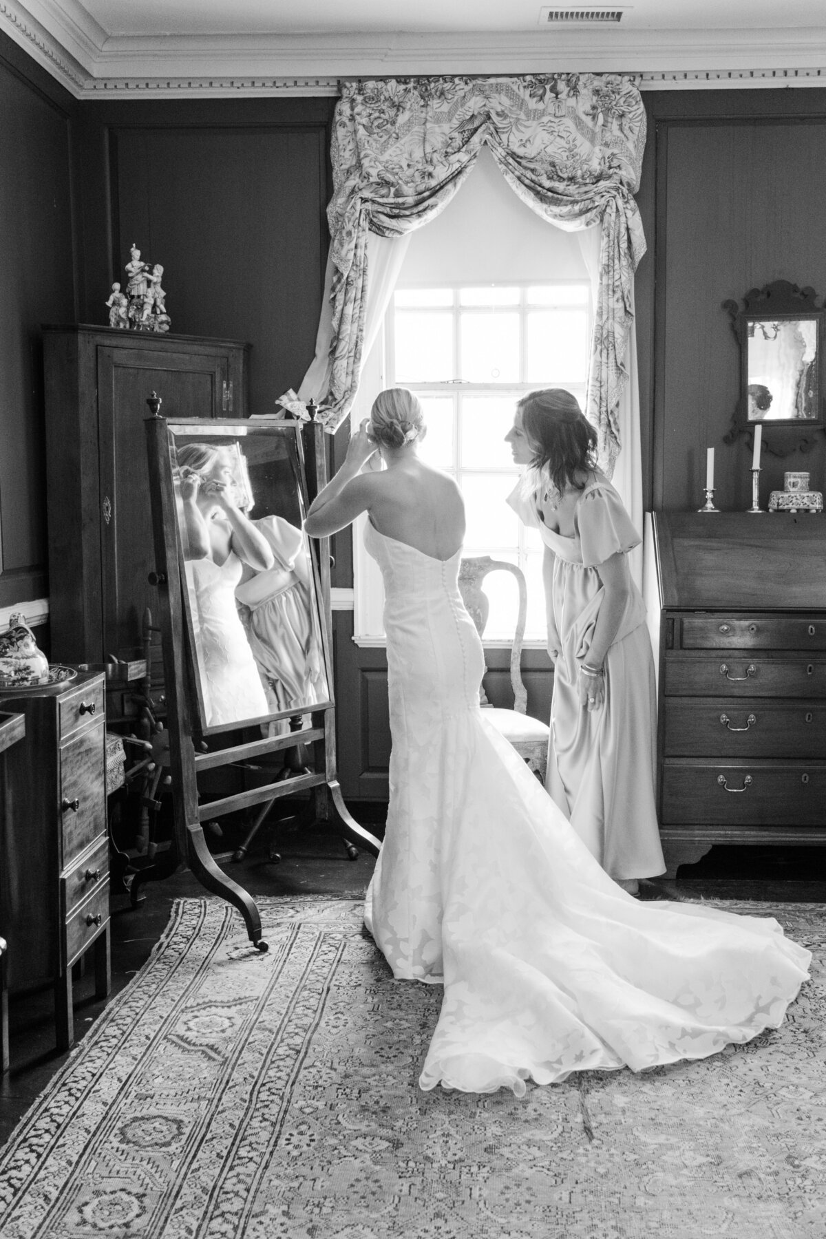 Kirchen-GettingReady-55