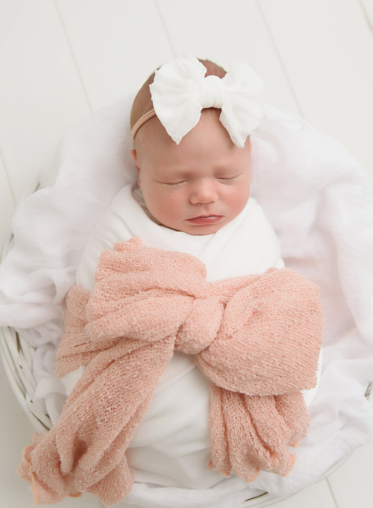 Best-affordable-simplistic-posed-newborn-keller-dfw-baby-newborn-photographer 22