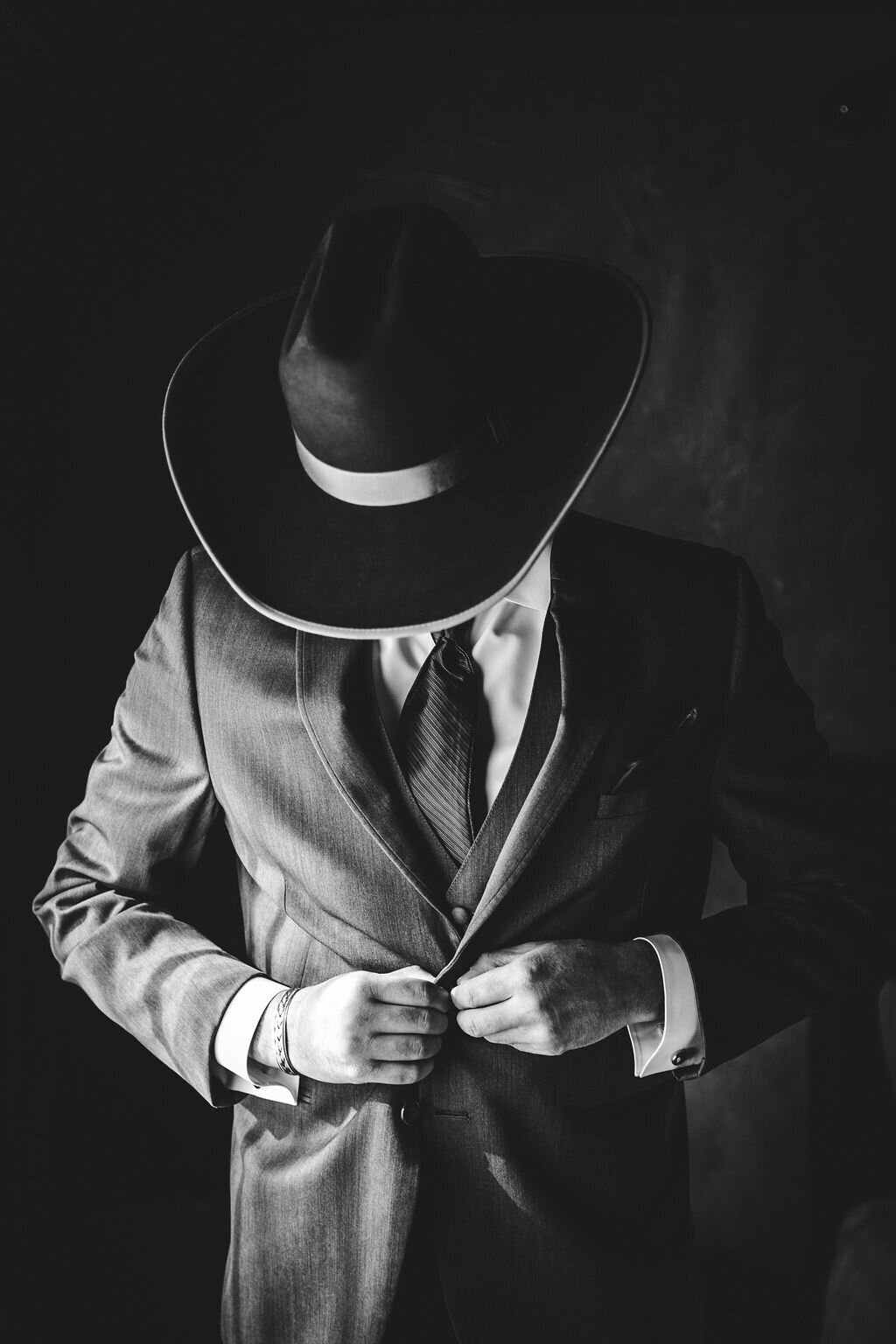 A groom portrait before the wedding