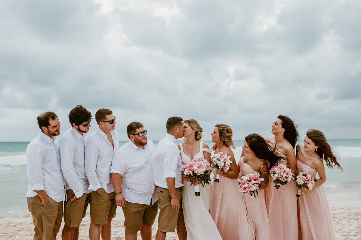 playa-del-carmen-riu-palace-wedding-party-on-beach-storyteller-collective-photo-co