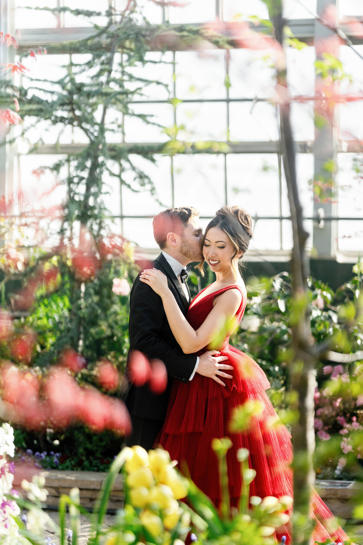 Aspen-Avenue-Chicago-Wedding-Photographer-Grace-and-Ivory-PressRoom-bryjeanartistry-Editorial-tamara-holden-Garfield-Park-Conservatory-ECBG-Cake-FAV-15