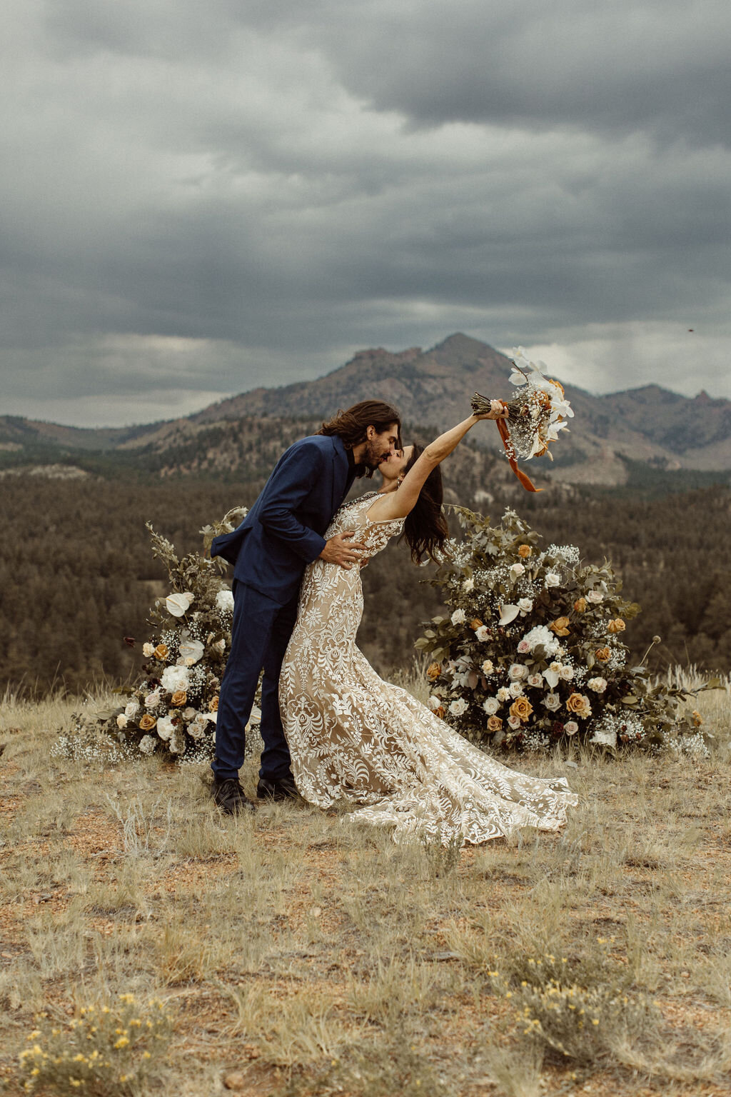 denver-elopement-photographySantinaandChristianPikesPeakRanchColoradoSpringsWeddingElopementPhotographerDenver-95
