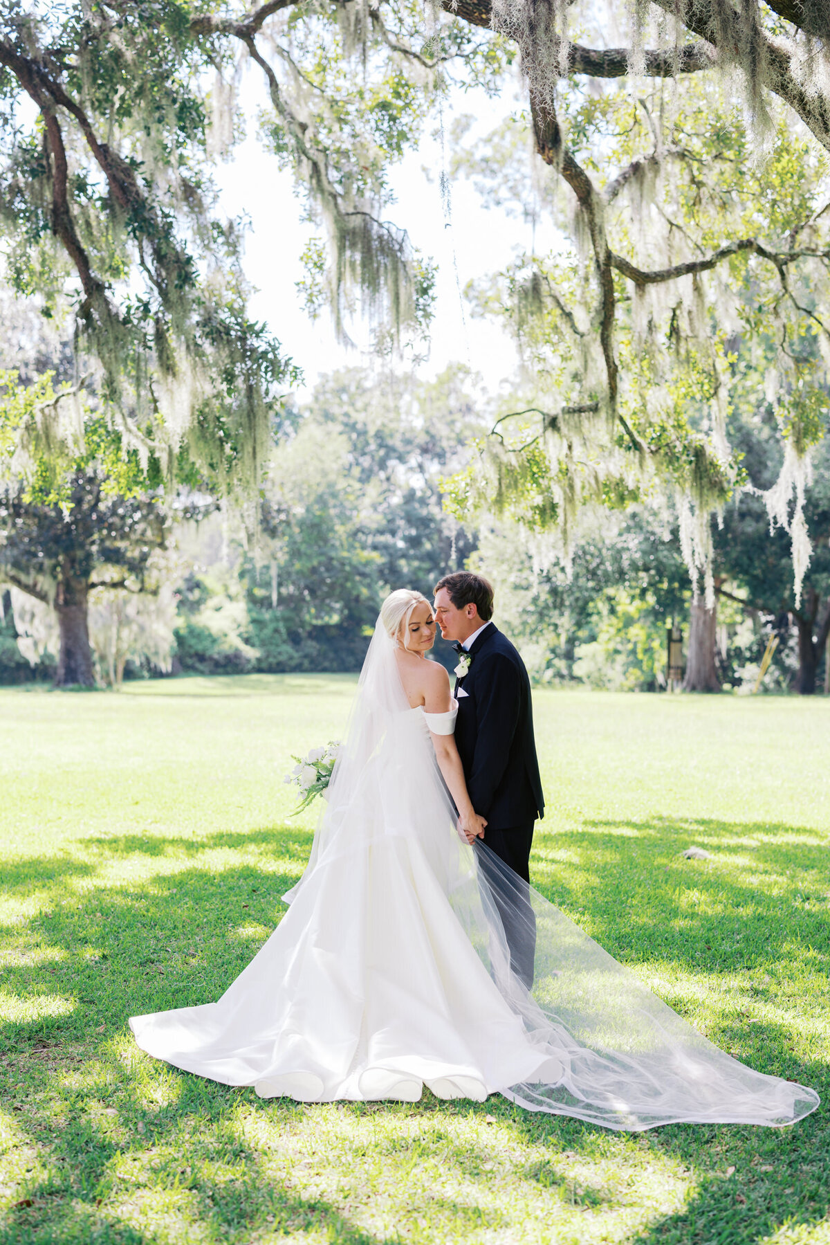 Old wide awake bride and groom