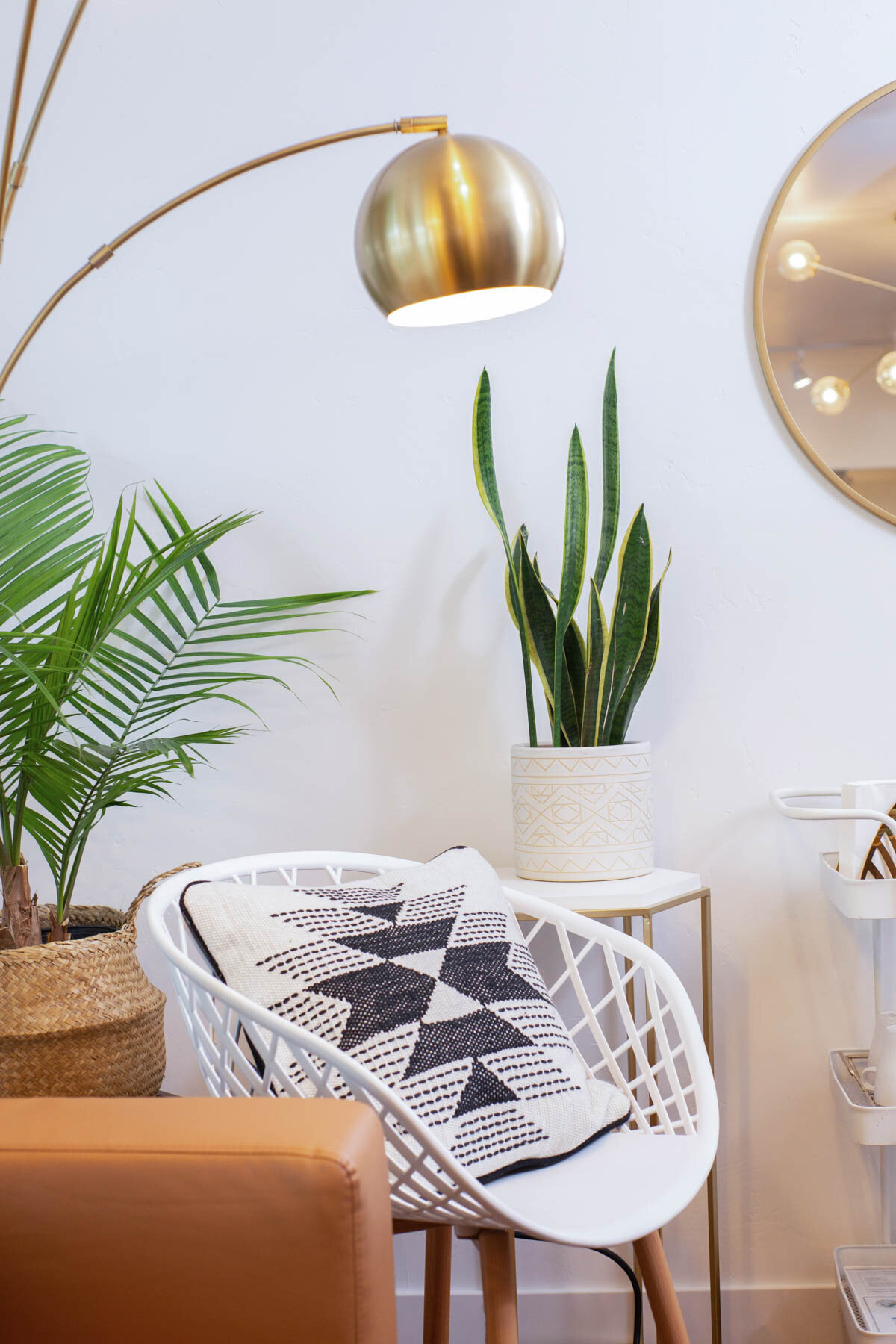 Girlboss-Designer-Interior-Design-Website-Templateq-280