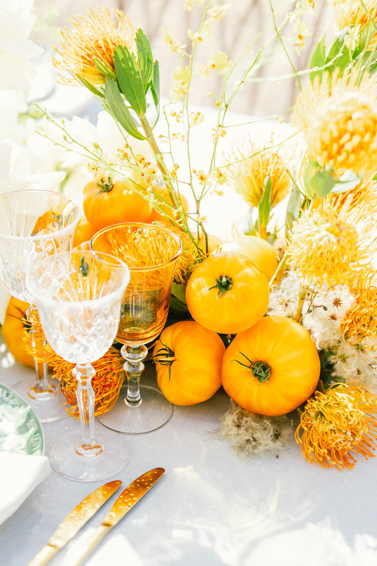 Wedding_Château _Champlâtreux_florist_trend _2025_vegetables_flowers_Capucineatelierfloral211