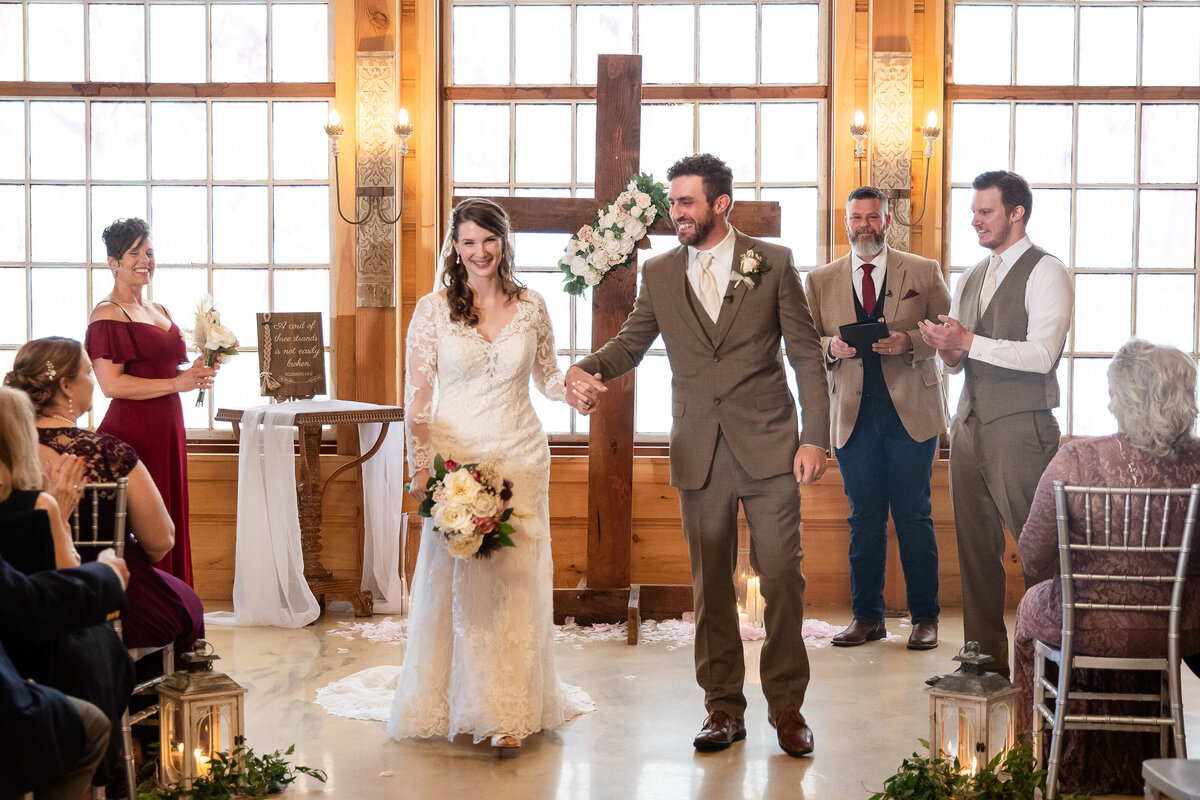 sarah-oberheim-photography-best-st-charles-missour-wedding-photographer-near-me-the-stone-house-of-st-charles-wedding-photographer23