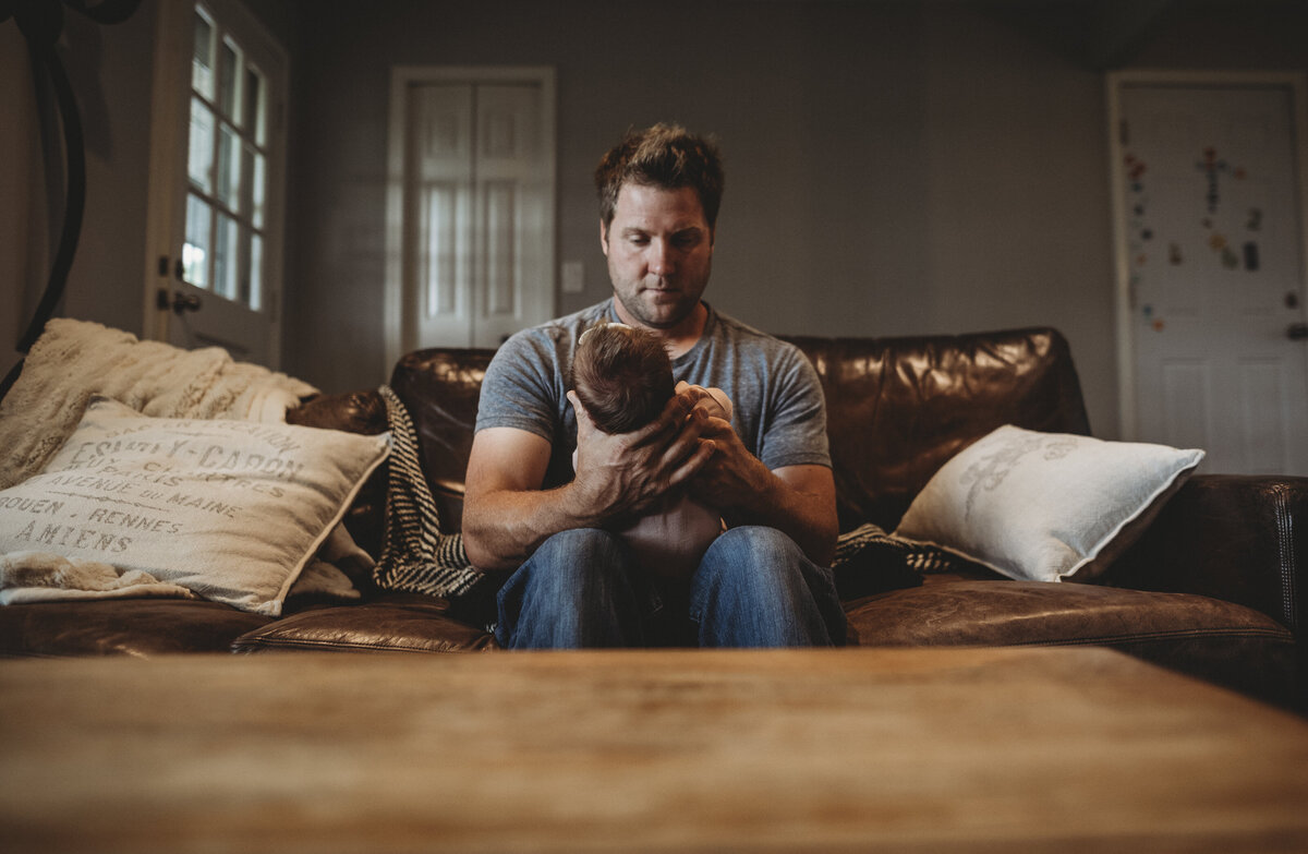 Wrap your baby in a cocoon of joy with in-home newborn photography in St. Paul. Shannon Kathleen Photography captures the warmth and joy within your family space.