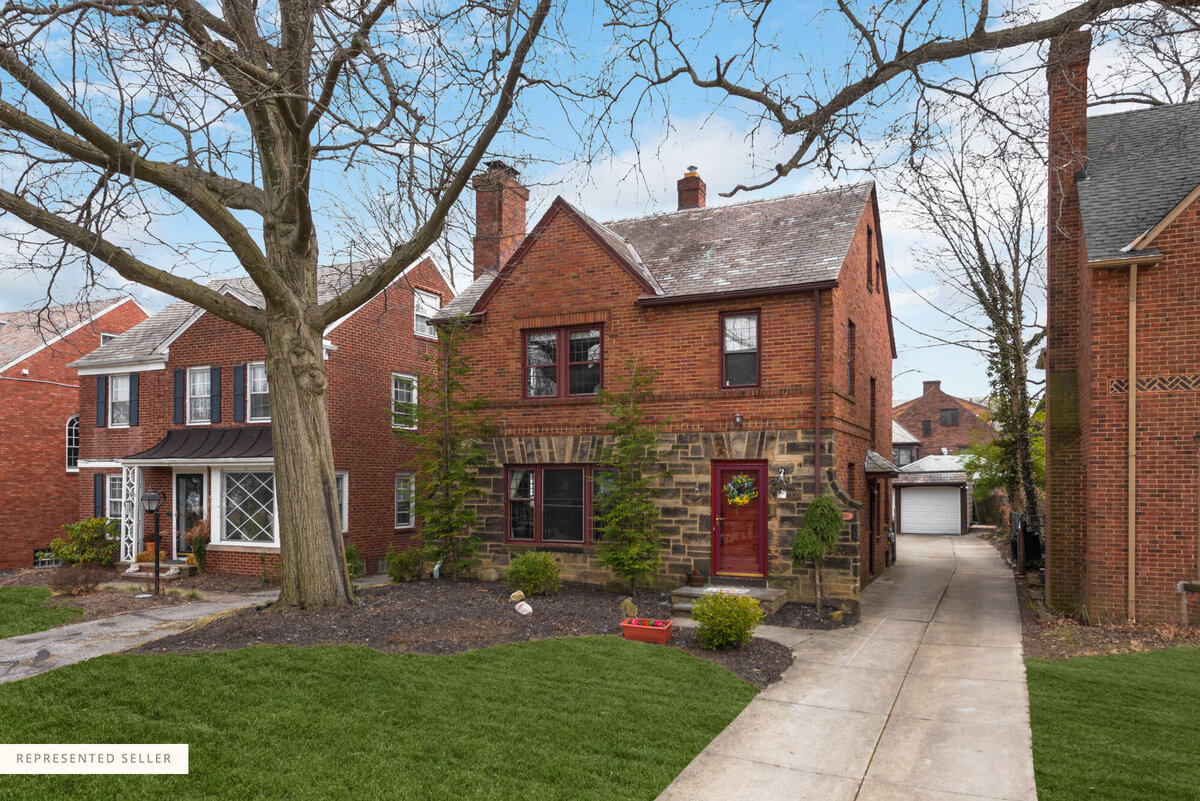The Elli Group- Cleveland Real Estate Agent - Represented Seller  005