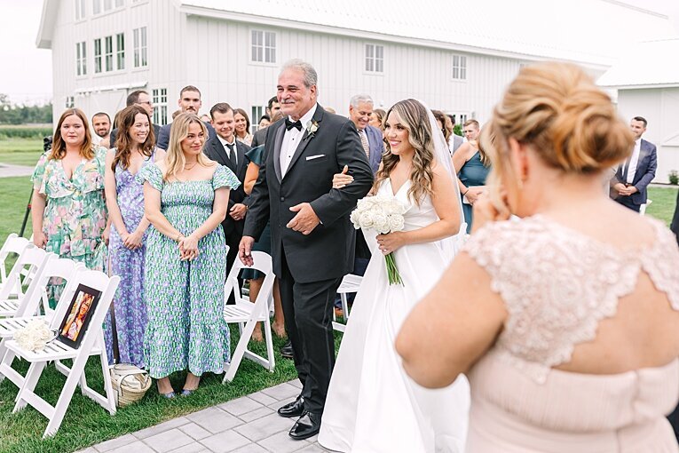etre-farms-st-joseph-michigan-wedding-photographer_0027