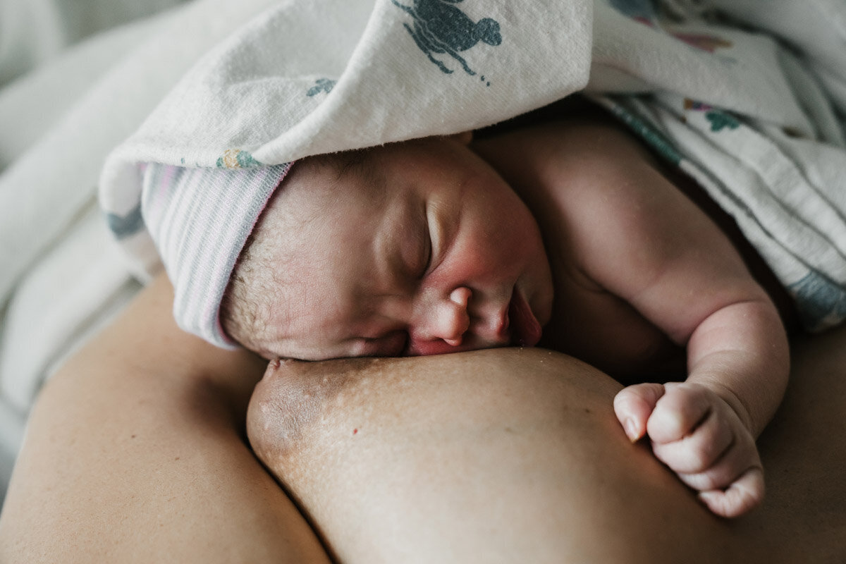 hospital-birth-photography-d-083