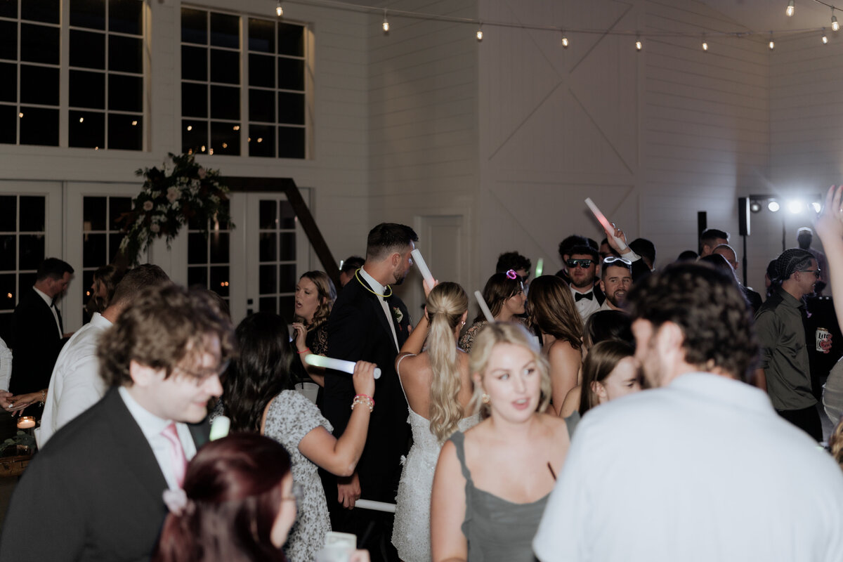 pile-wedding-1046