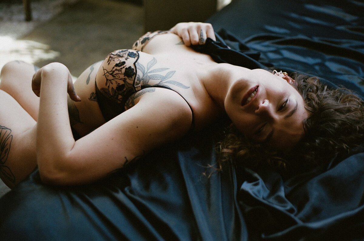 e-notorious boudoir -SZfilm-11-min