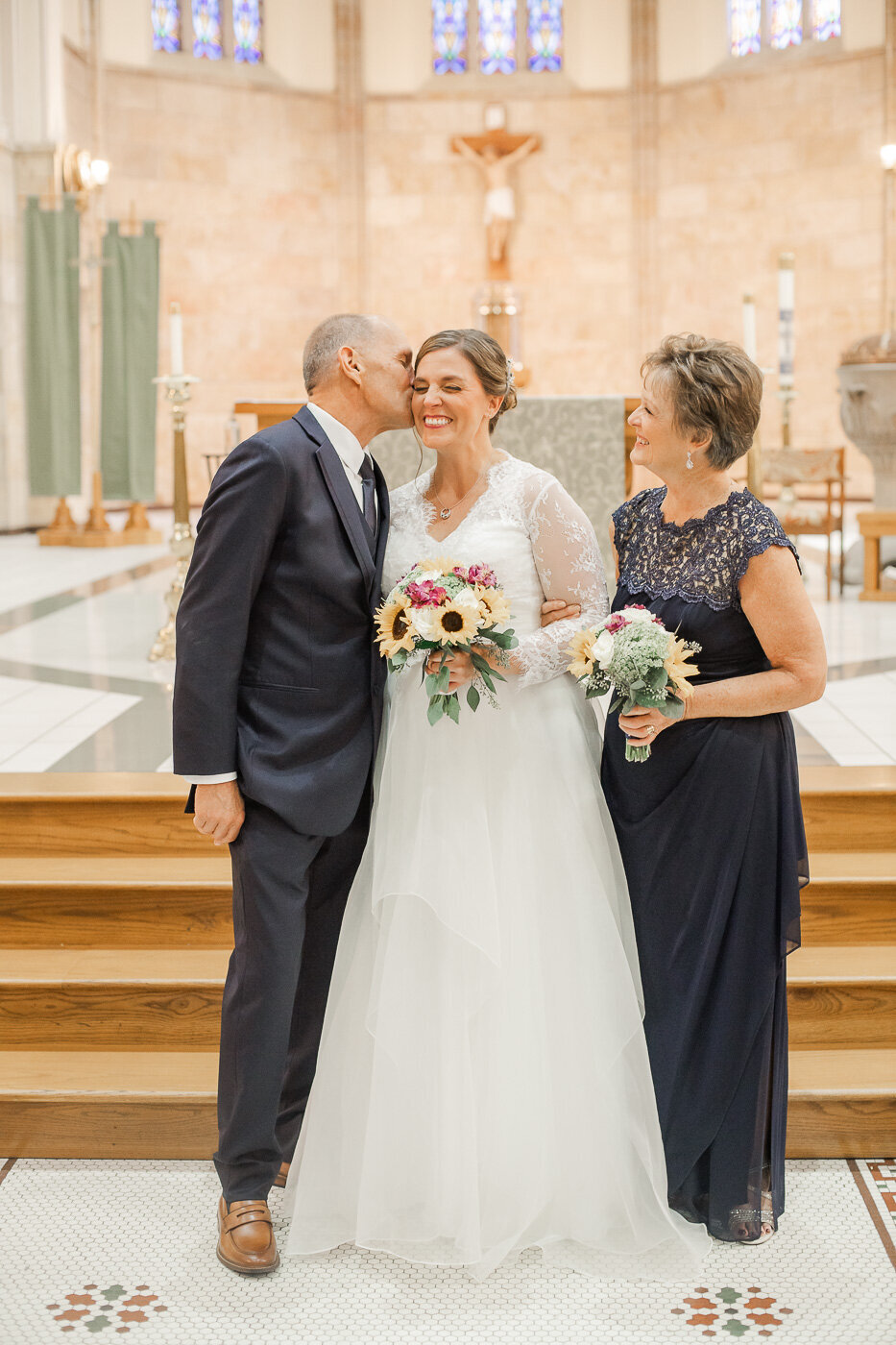 catholic-wedding-fall-indianapolis-indiana-st-marys-catholic-church-12