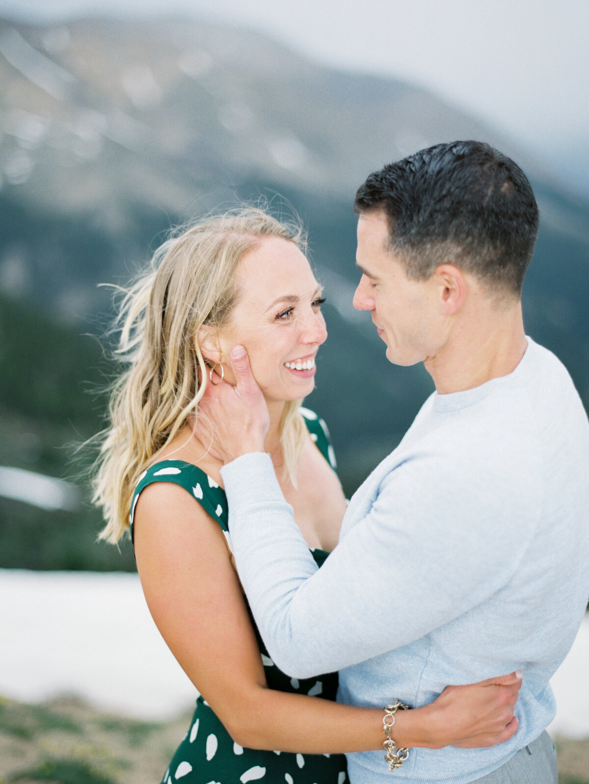 Melissa Brielle Photography Colorado Fine Art Wedding Engagement Photographer Photograph Melissa Minkner Light Airy Luxury High End10