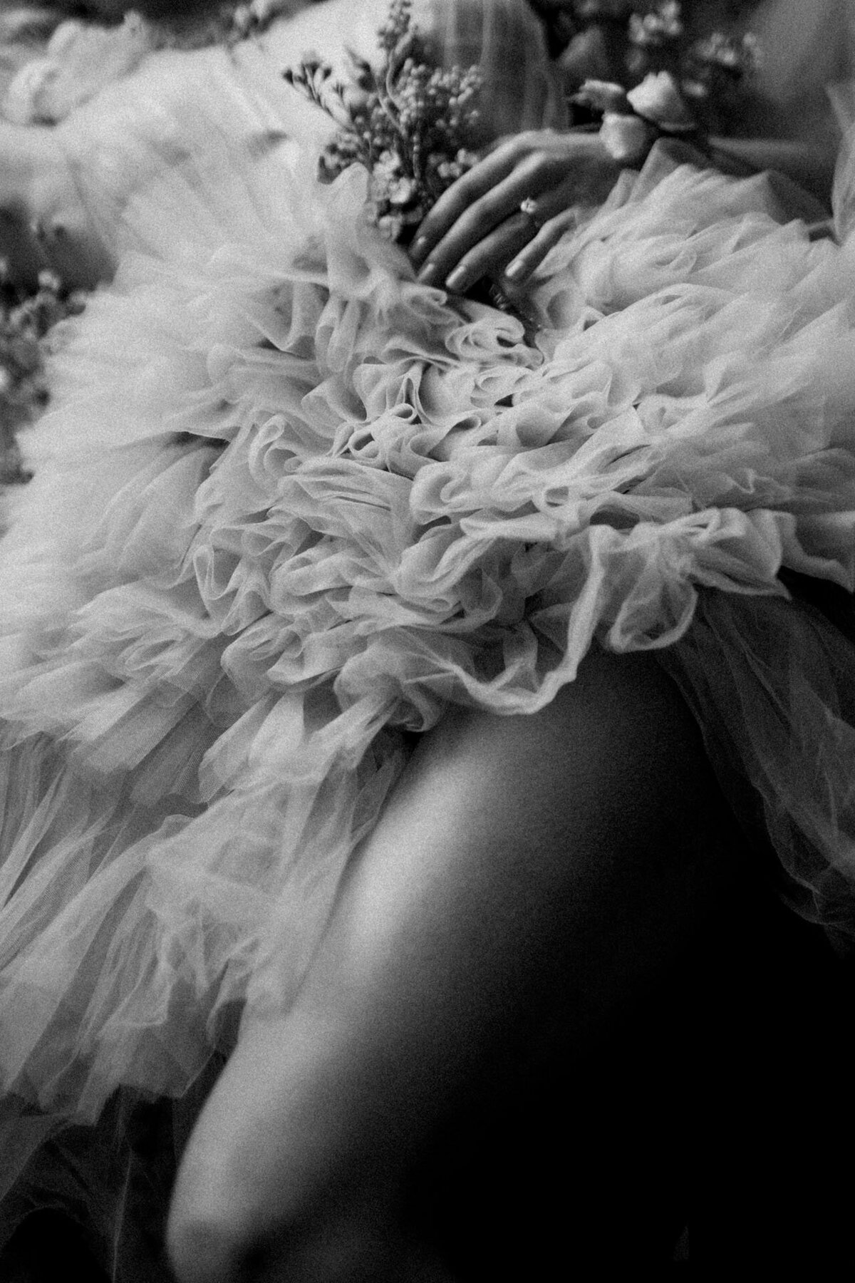 1460GraydonHallManorBritishVogueEditorialTorontoWeddingLisaVigliottaPhotography