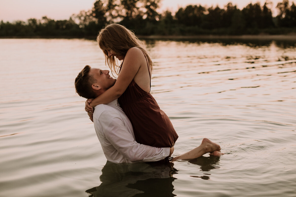caitlyn-jesse-summer-engagement-elora-gorge-sunset-guelph-10