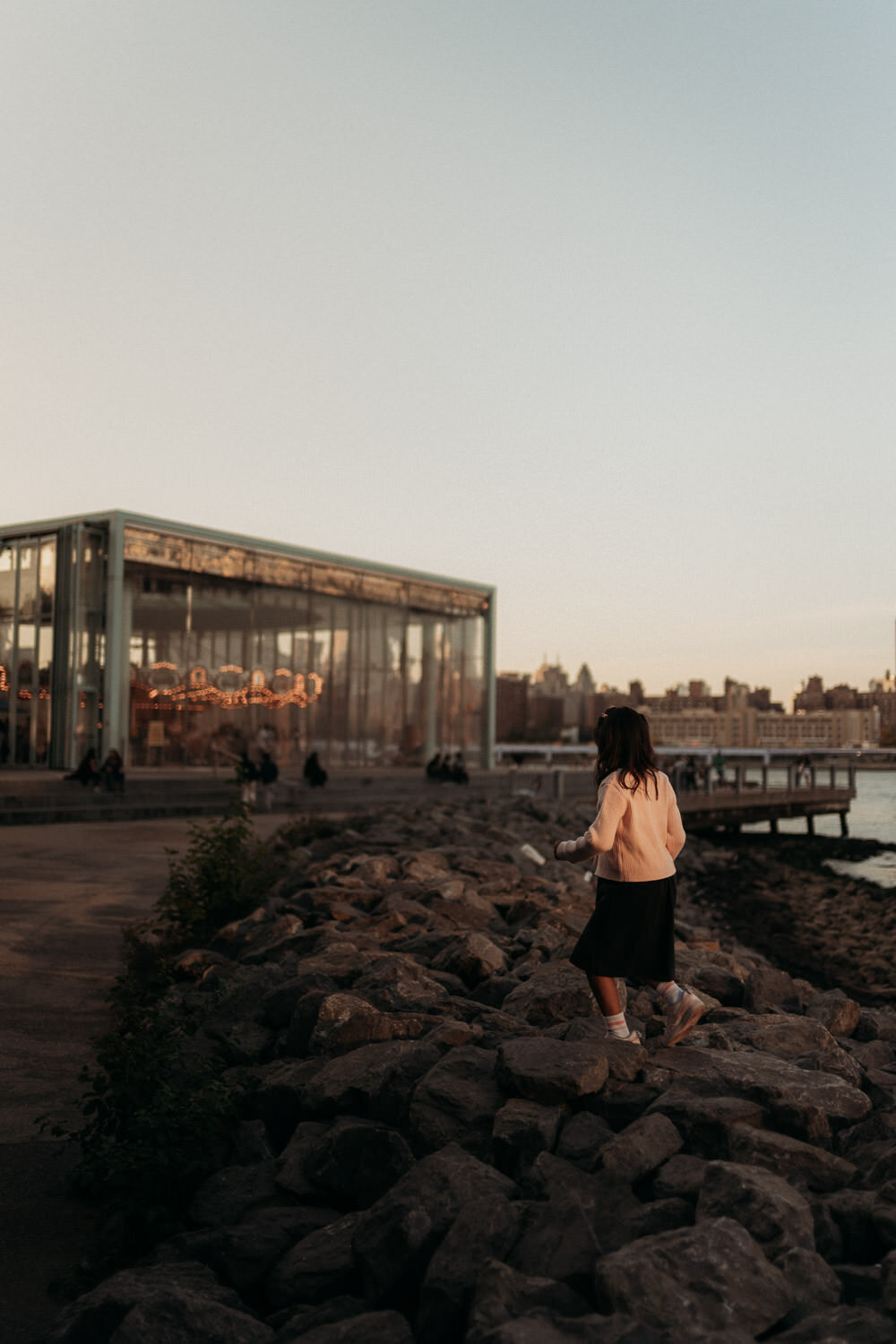 Family Photography - NYC - Dumbo - Brooklyn - Waterfront-004