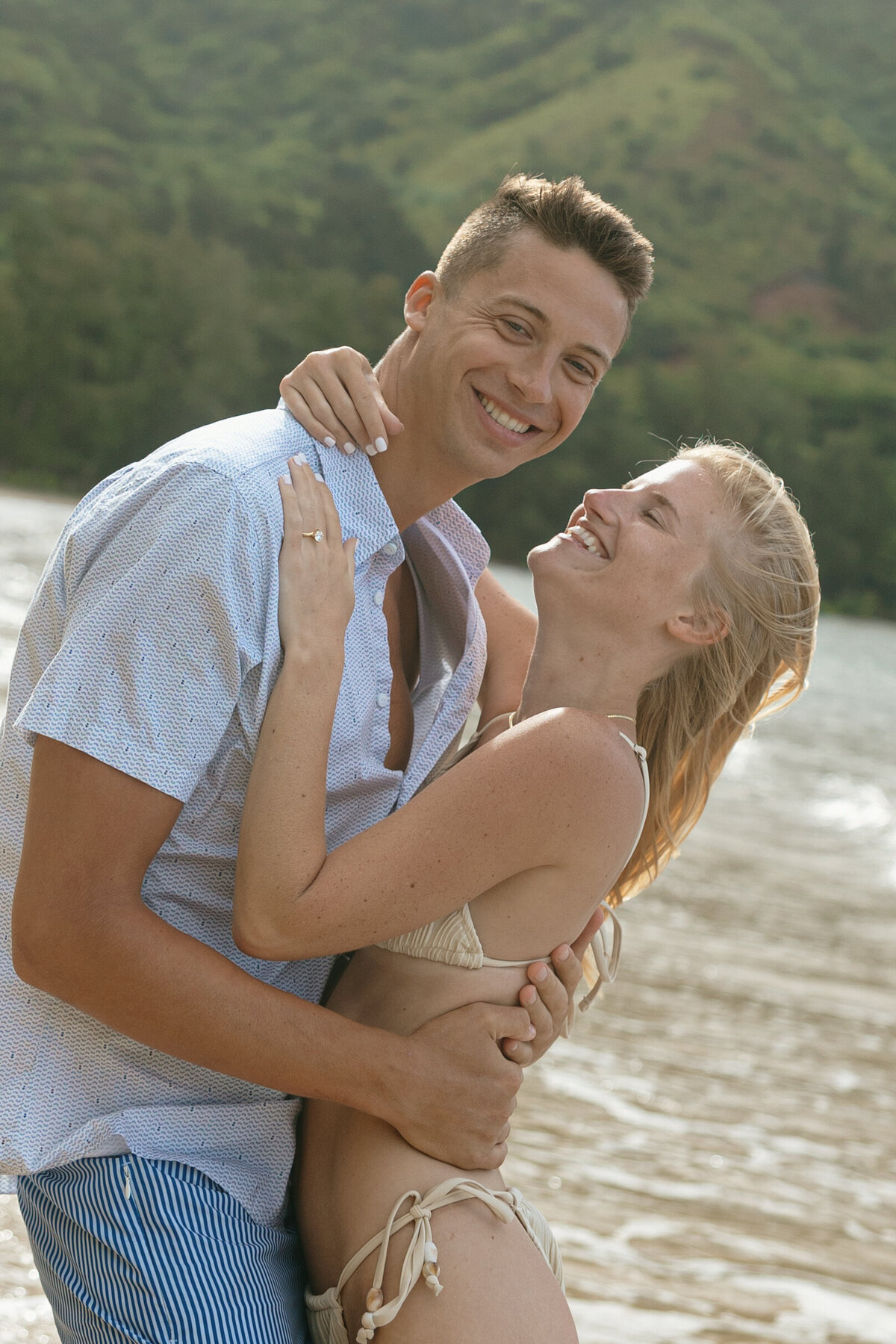 Honolulu Couples Beach Photoshoot