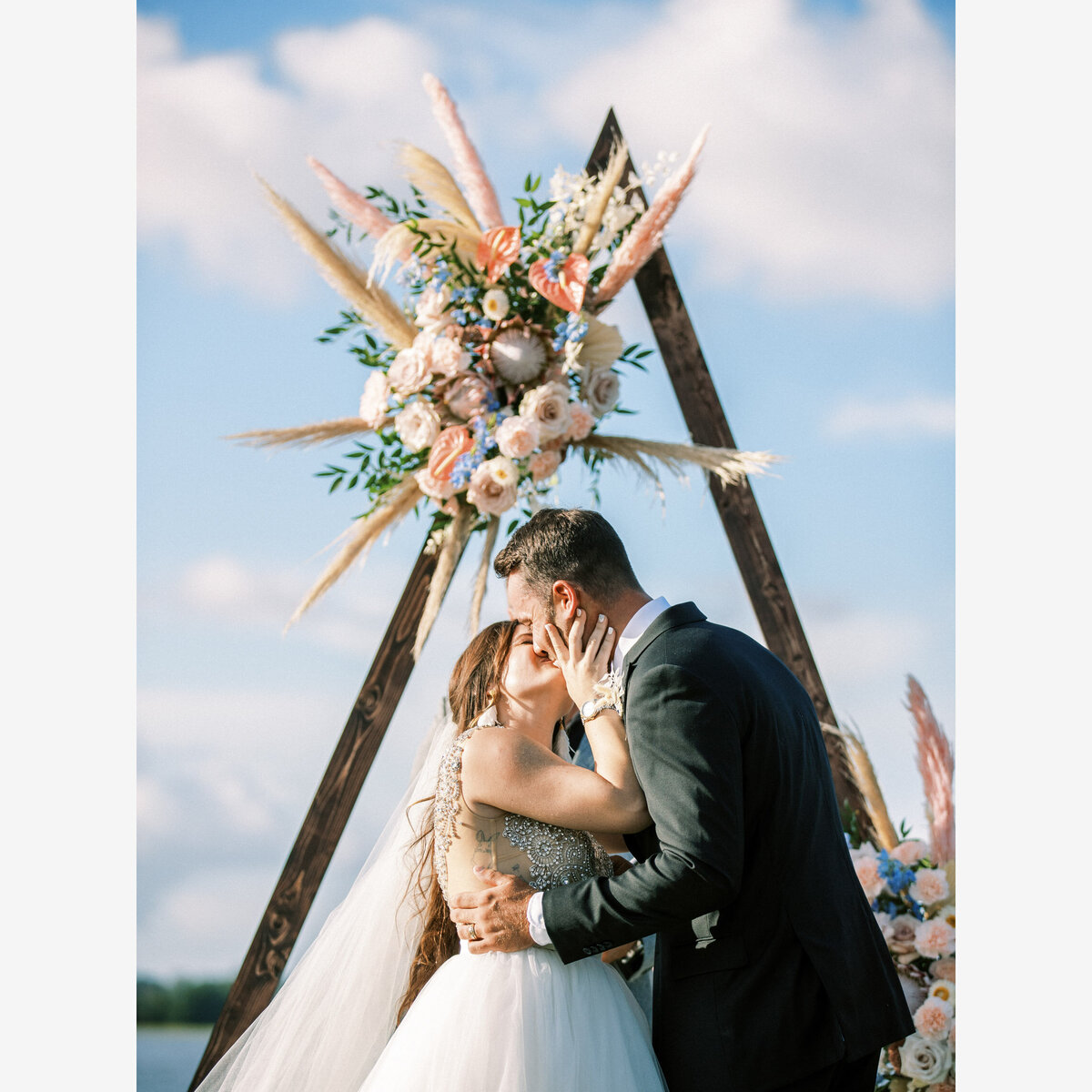 charleston-wedding-photographer-the-island-house-by-philip-casey-031
