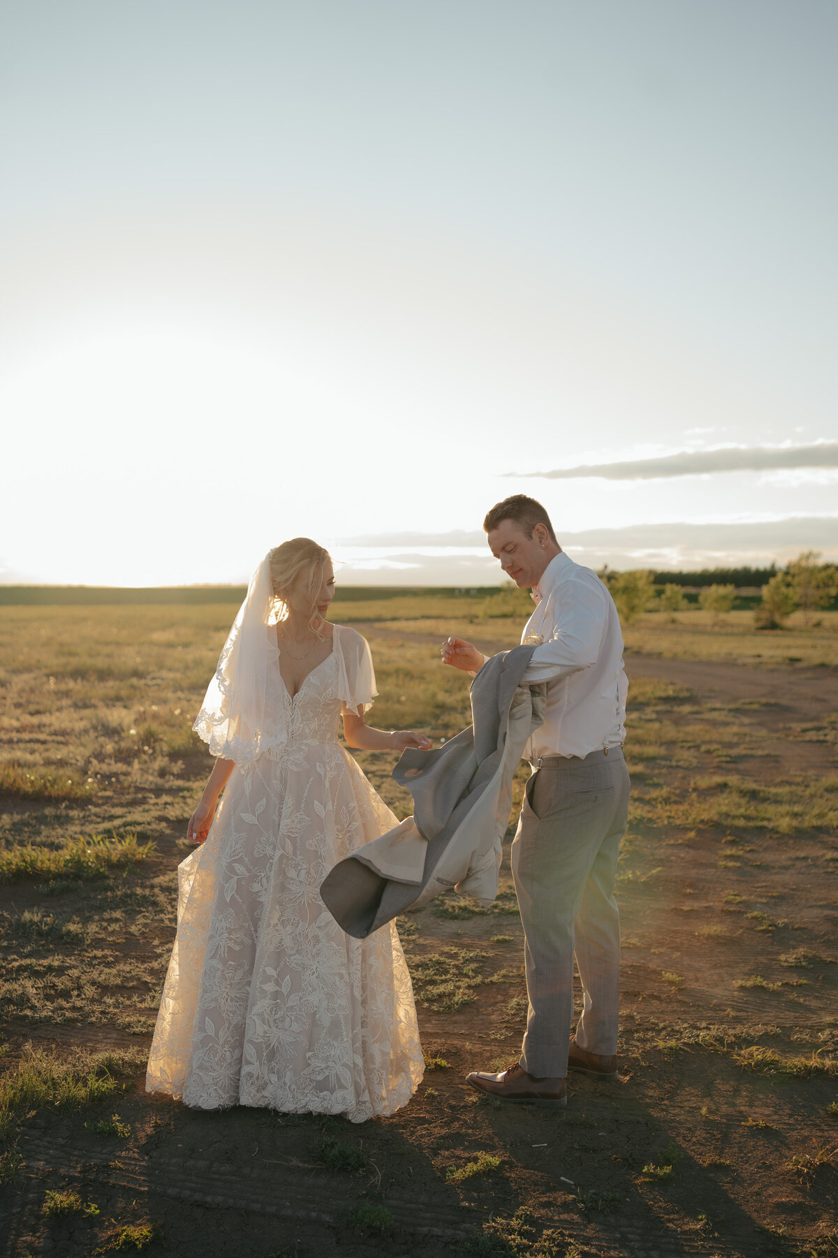 Sunset-Bride-and-Groom-Wedding-Photos-3