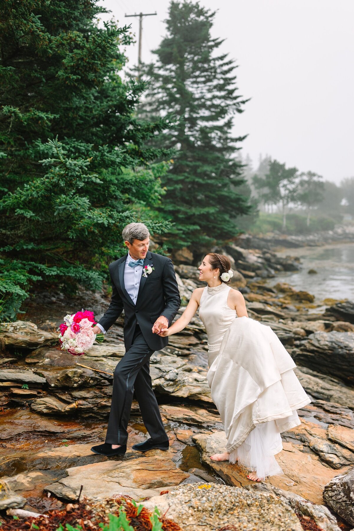 Modern_Black_Tie_Rainy_Summer_Wedding_Spruce_Point_Inn_Maine_Photography_0062