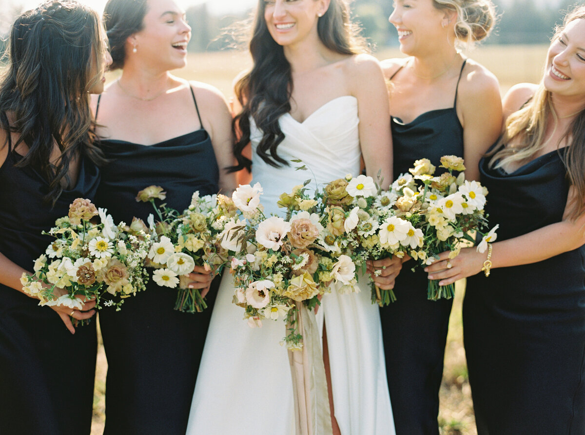 tin-roof-barn-wedding-best-washington-photographers-the-tenneys-13