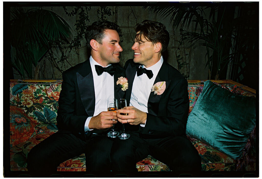 24-colorful-lgbtq-wedding-planterra-detroit-michigan-modern-vintage-events