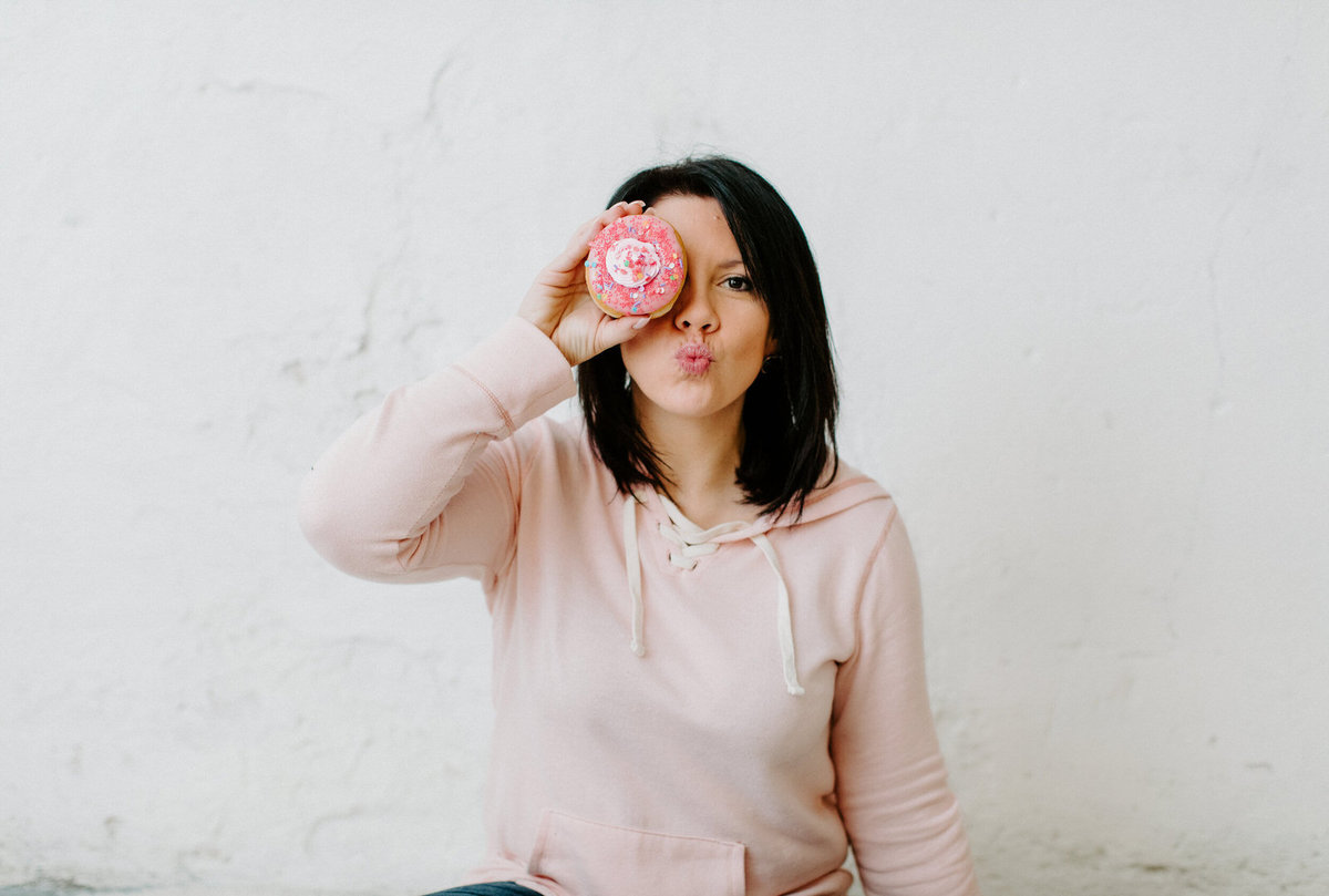 Marta-Wonderfit-Personal-Branding-with-donut