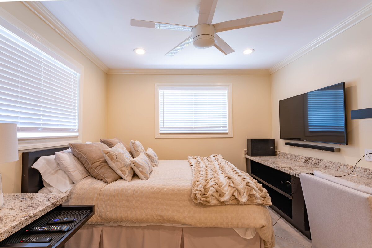Bedroom 1 (1)
