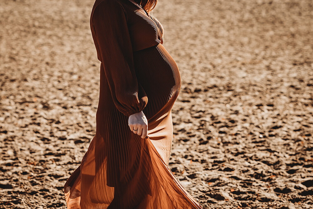 Finaste fotografie zwangerschapsshoot zwanger limburg zuid-limburg zwangerschapsfoto