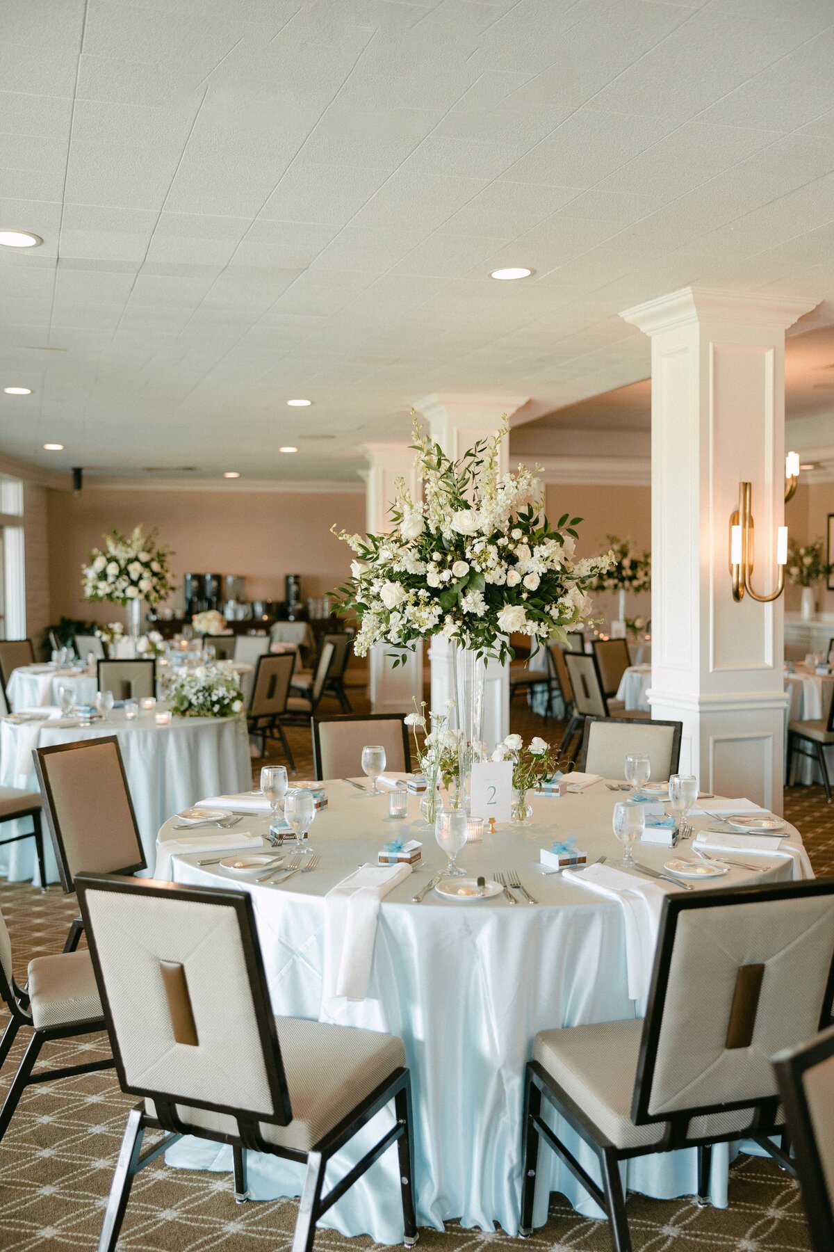 sloan-daniel-wichita-country-club-wedding-kayxbee-556
