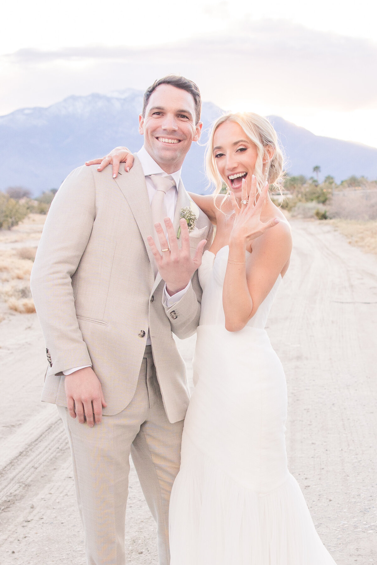 The Estate at Via Las Palmas Palm Springs Light and airy spring wedding southern california wedding venue luxury photography-287