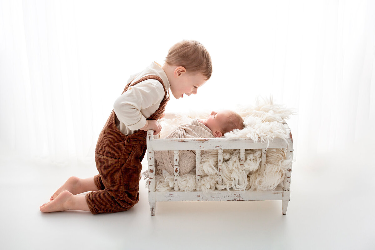 newborn photographers charlottesville va