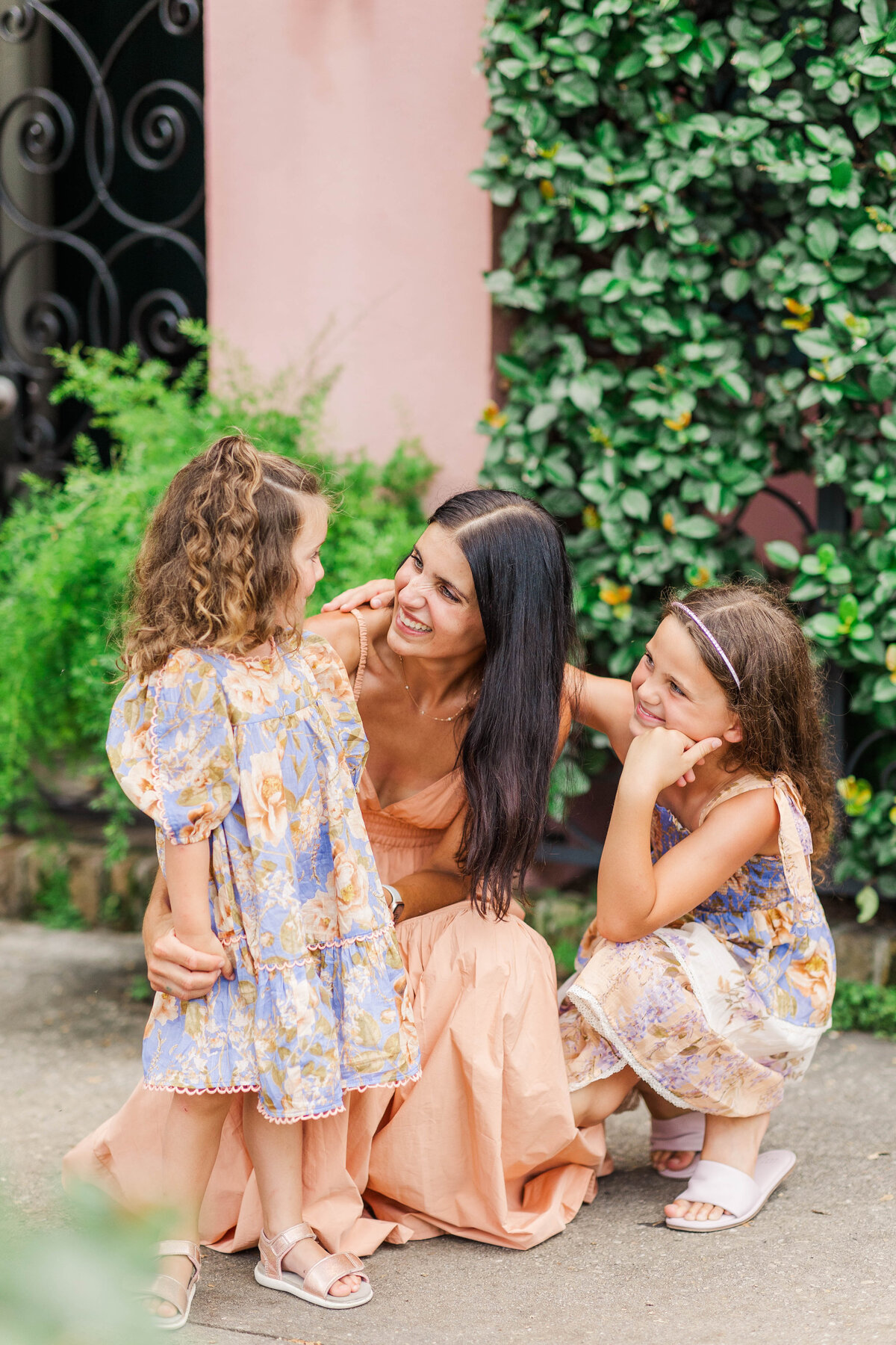 family-session-vacation-charleston-rainbow-row-east-bay-downtown-nicole-fehr-photography-lowndes-grove-46