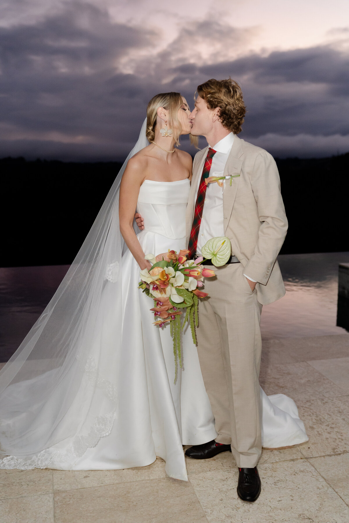 065 Tropical Romance