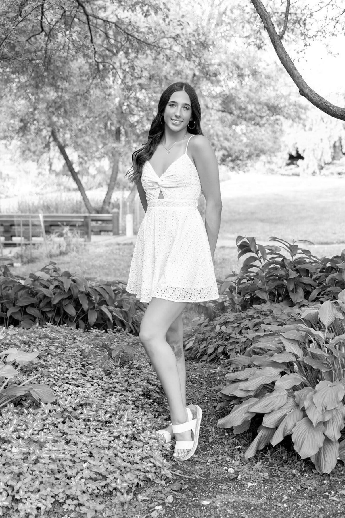 summer-senior-photo-in-white-dress
