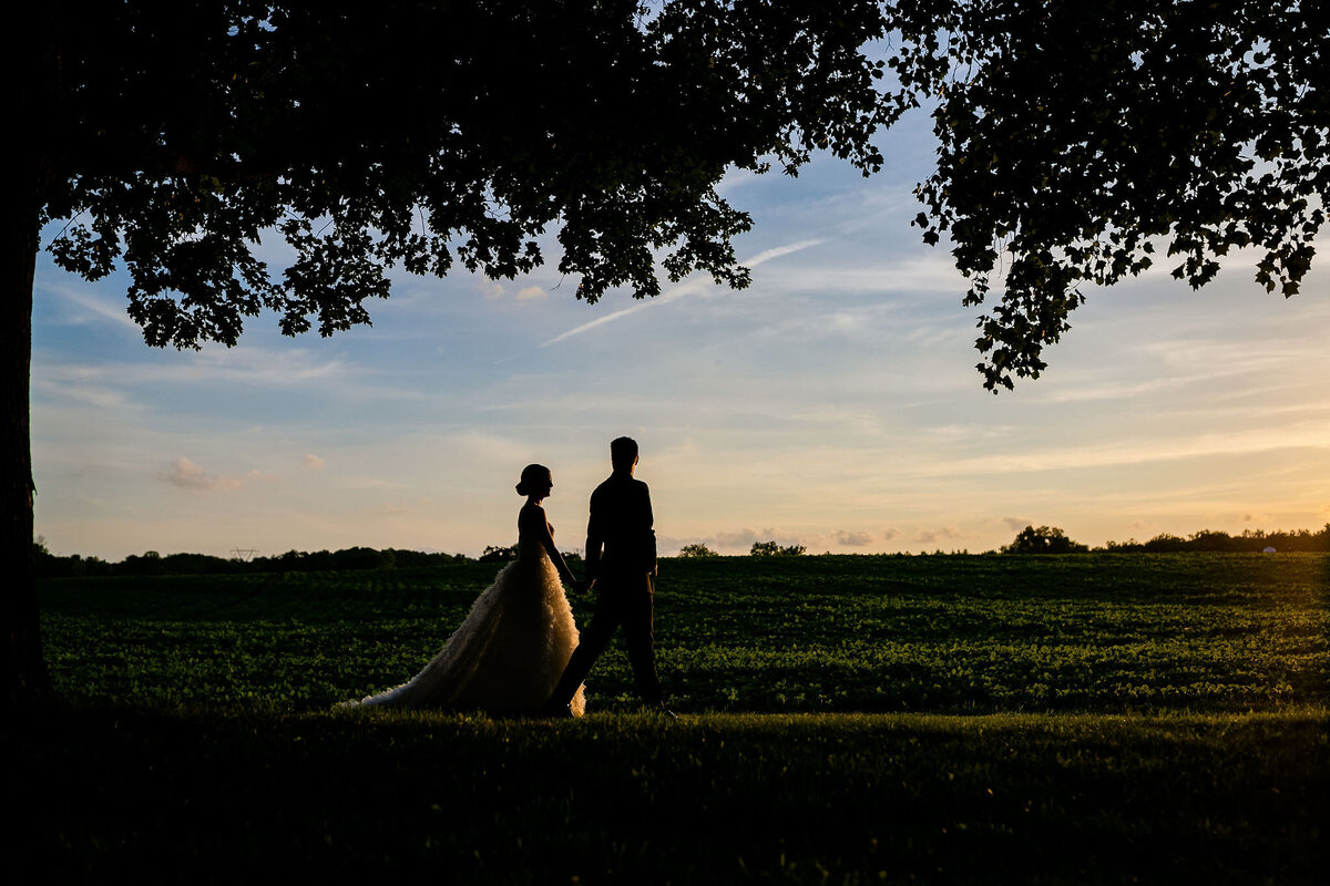 Elizabeth Mae Photography Wedding Engagement Photographer Philadelphia Pennsylvania, New York, New Jersey, Destination Luxury Colorful Editorial Photojournalistic Documentary Elizabeth Miller kelseybrian_hotel_du_village_newhope_wedding_image-837