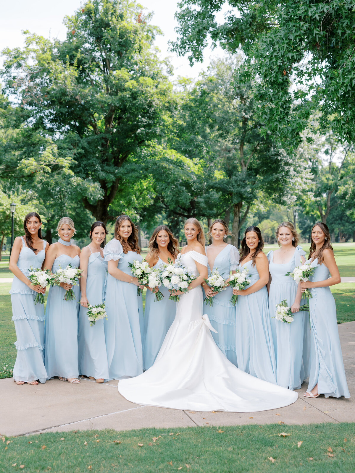 Arkansas Inn at Carnall Hall Wedding | Shalae Byrd-32