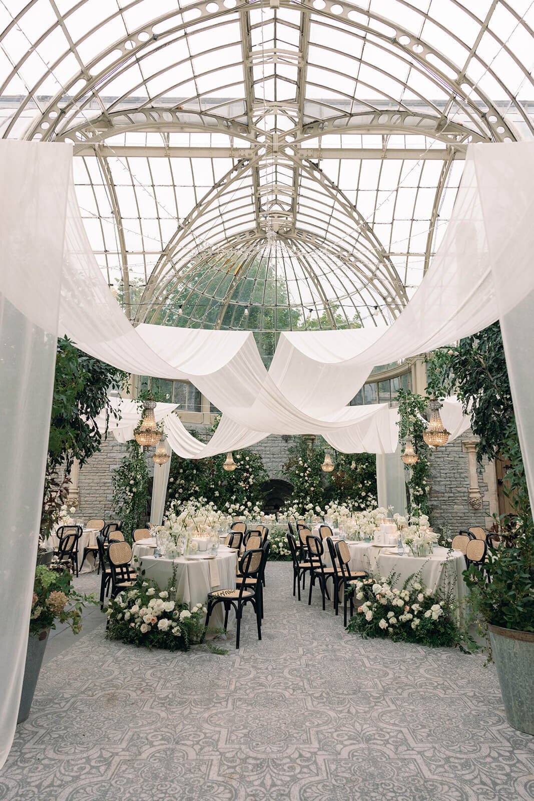 Torthworth Court Gloucestershire Wedding Flowers6