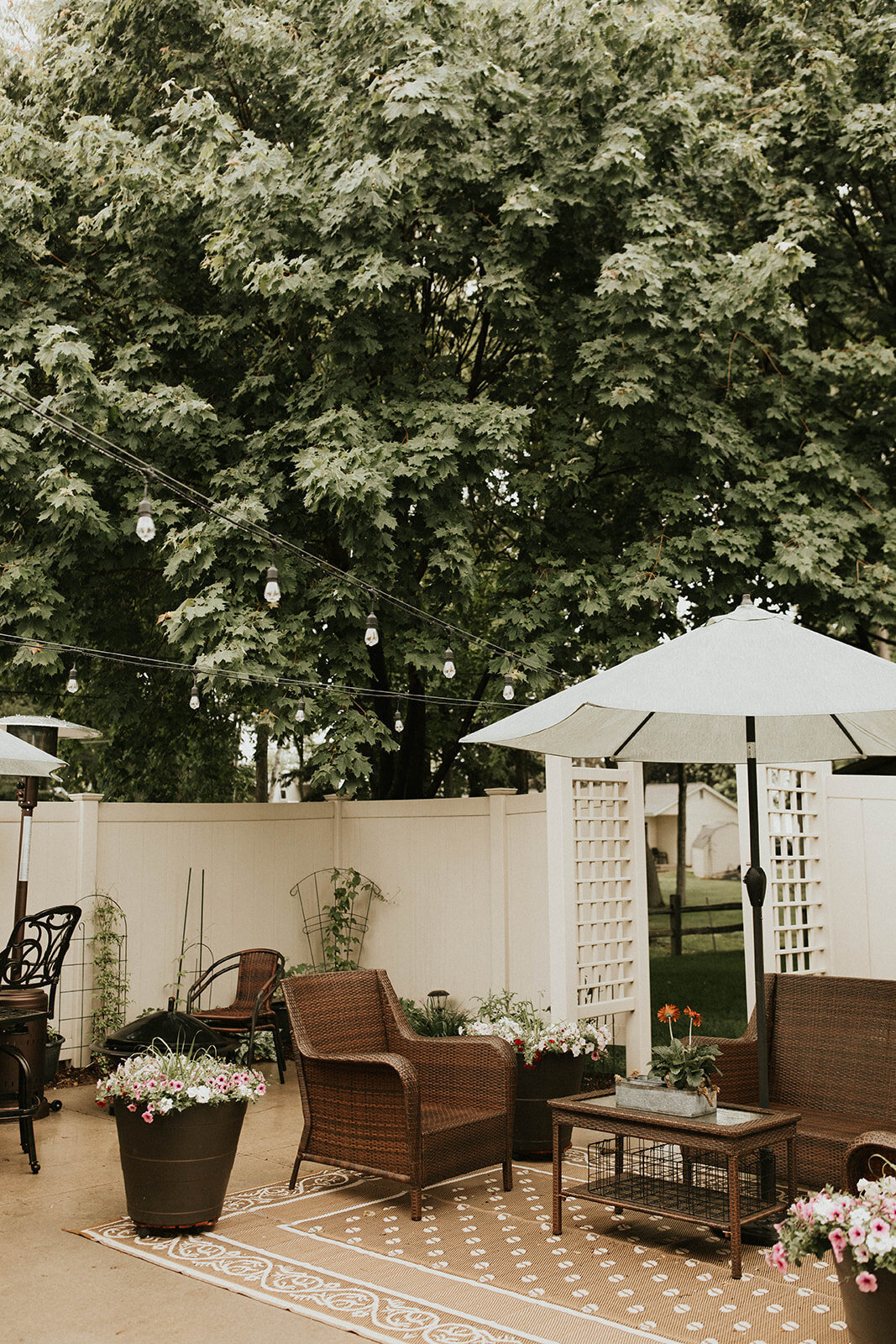 intimate-backyard-wedding-upper-peninsula-Michigan-32
