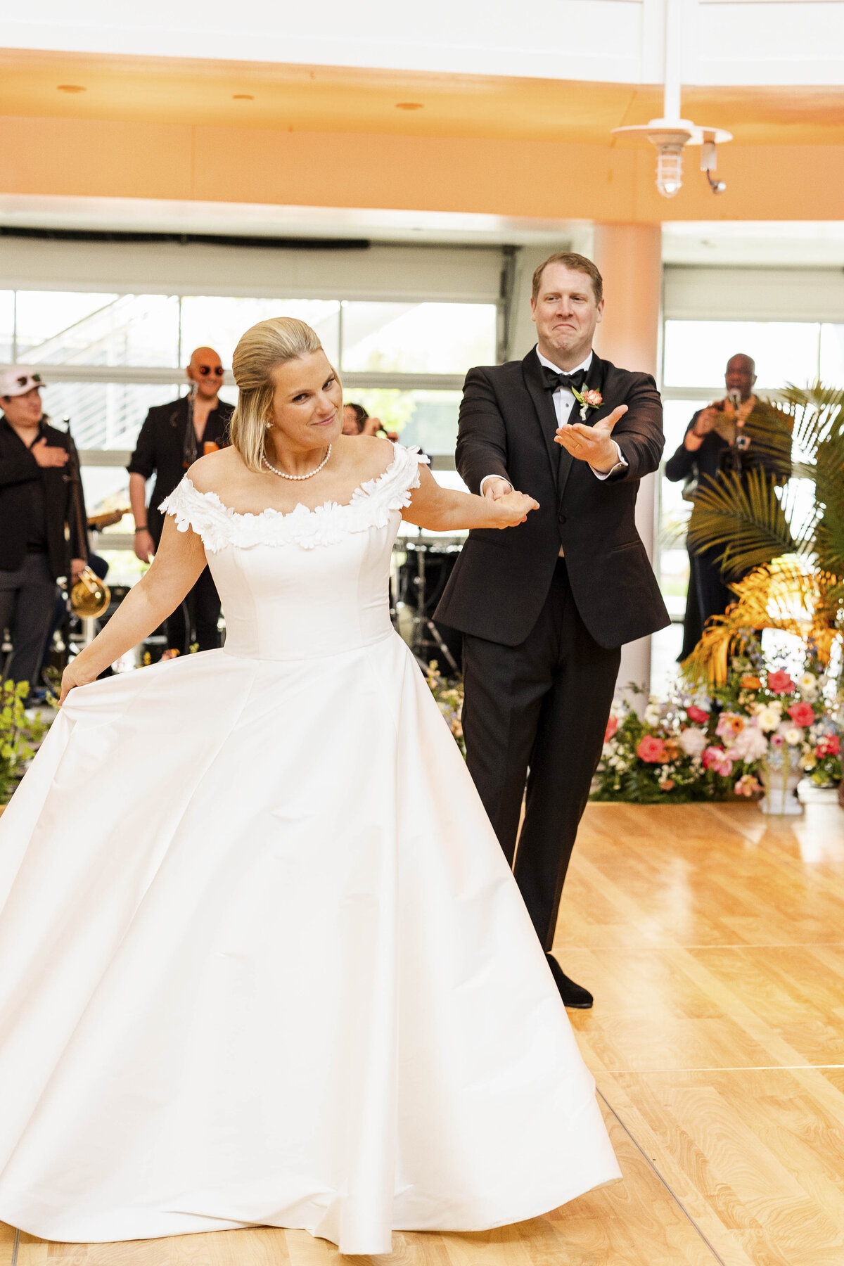 Ashley Mac Photographs - East Coast Wedding Photographer - Jersey - New York - Connecticut - Shore Club Spring Wedding with Pops of Color -38